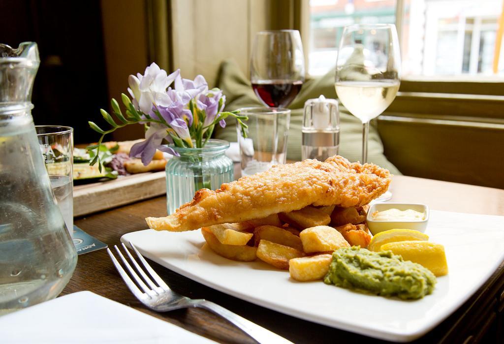 Crown Hotel Southwold Zewnętrze zdjęcie